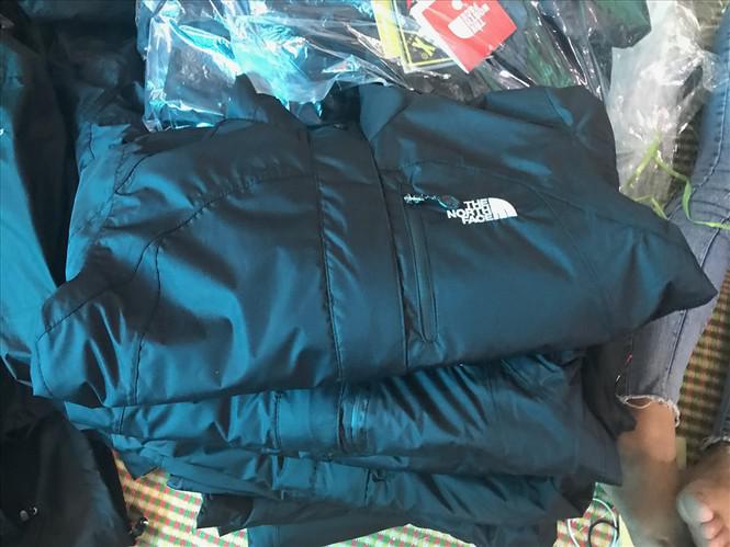 The North Face - xuất xừ từ Mỹ, được sản xuất tại Hưng Yên